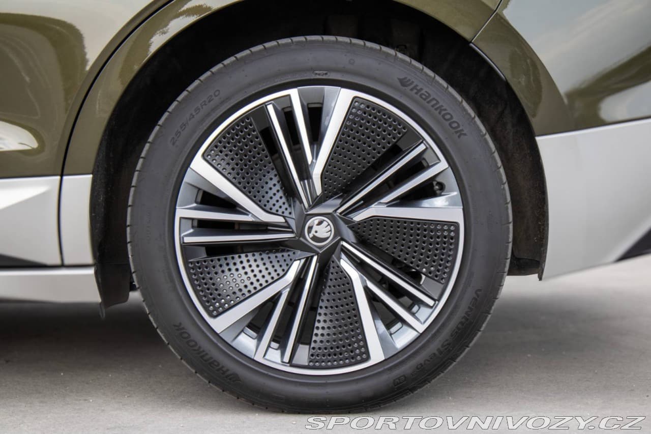 2025 Škoda Enyaq - 10