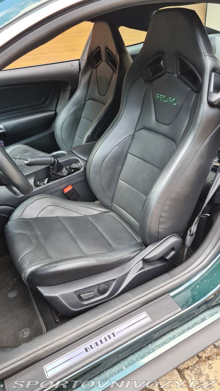 2020 Ford Mustang - 10