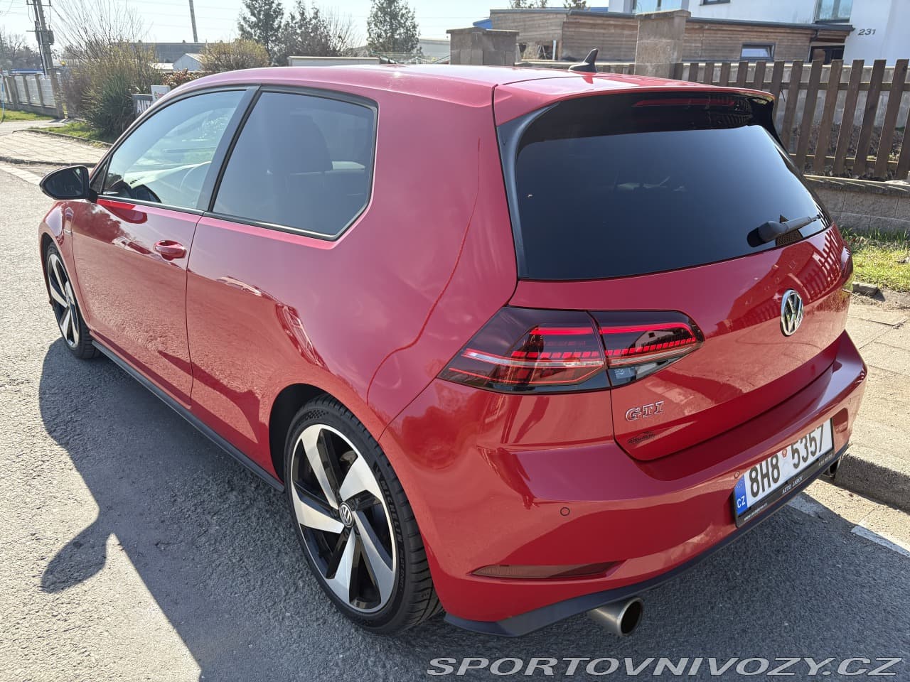 2018 Volkswagen Golf - 5