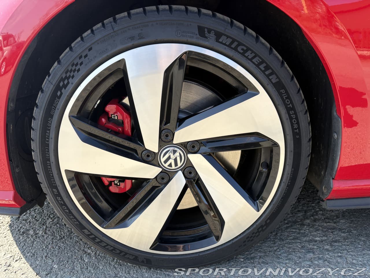 2018 Volkswagen Golf - 8