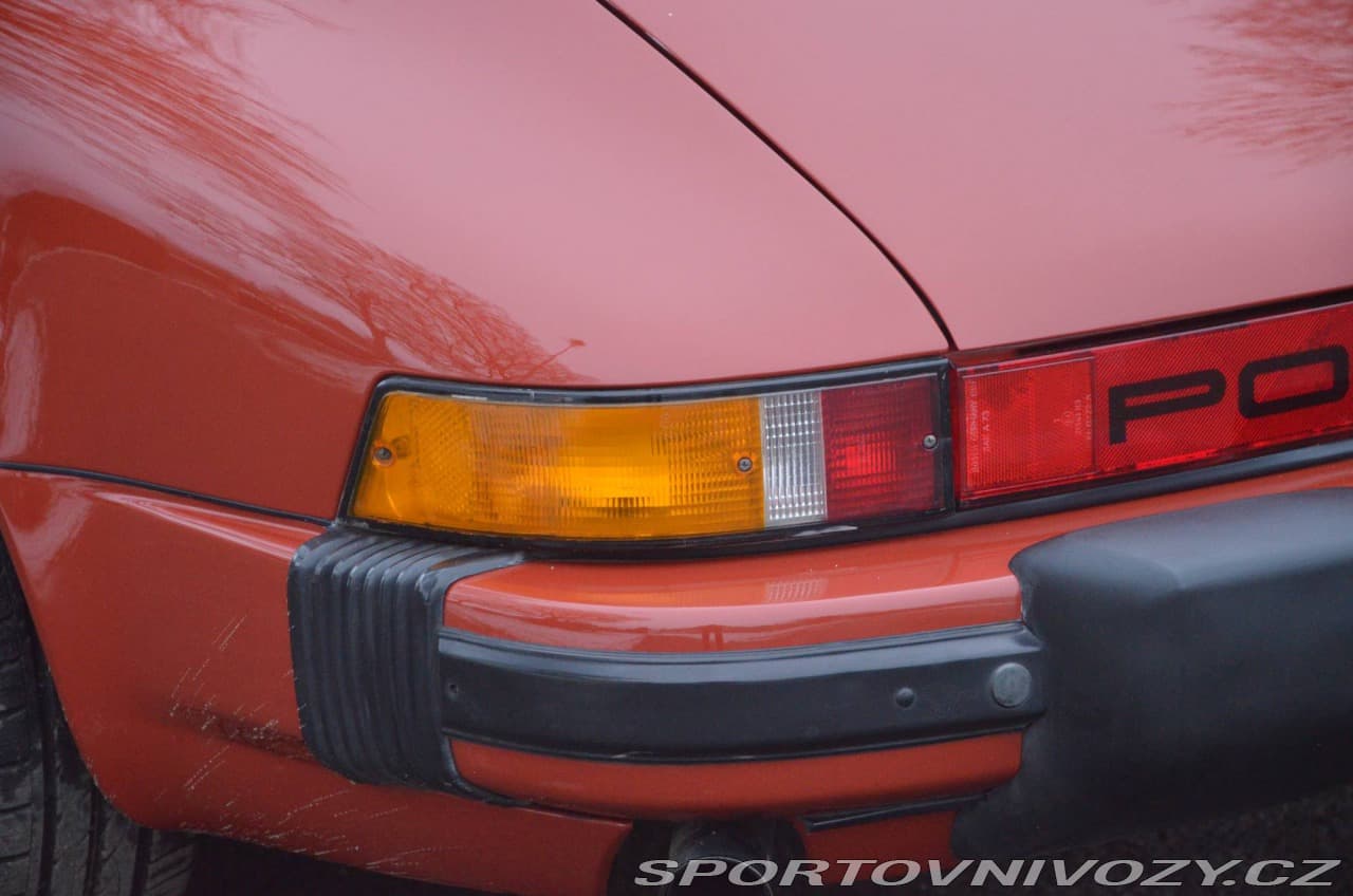 1977 Porsche 911 - 17