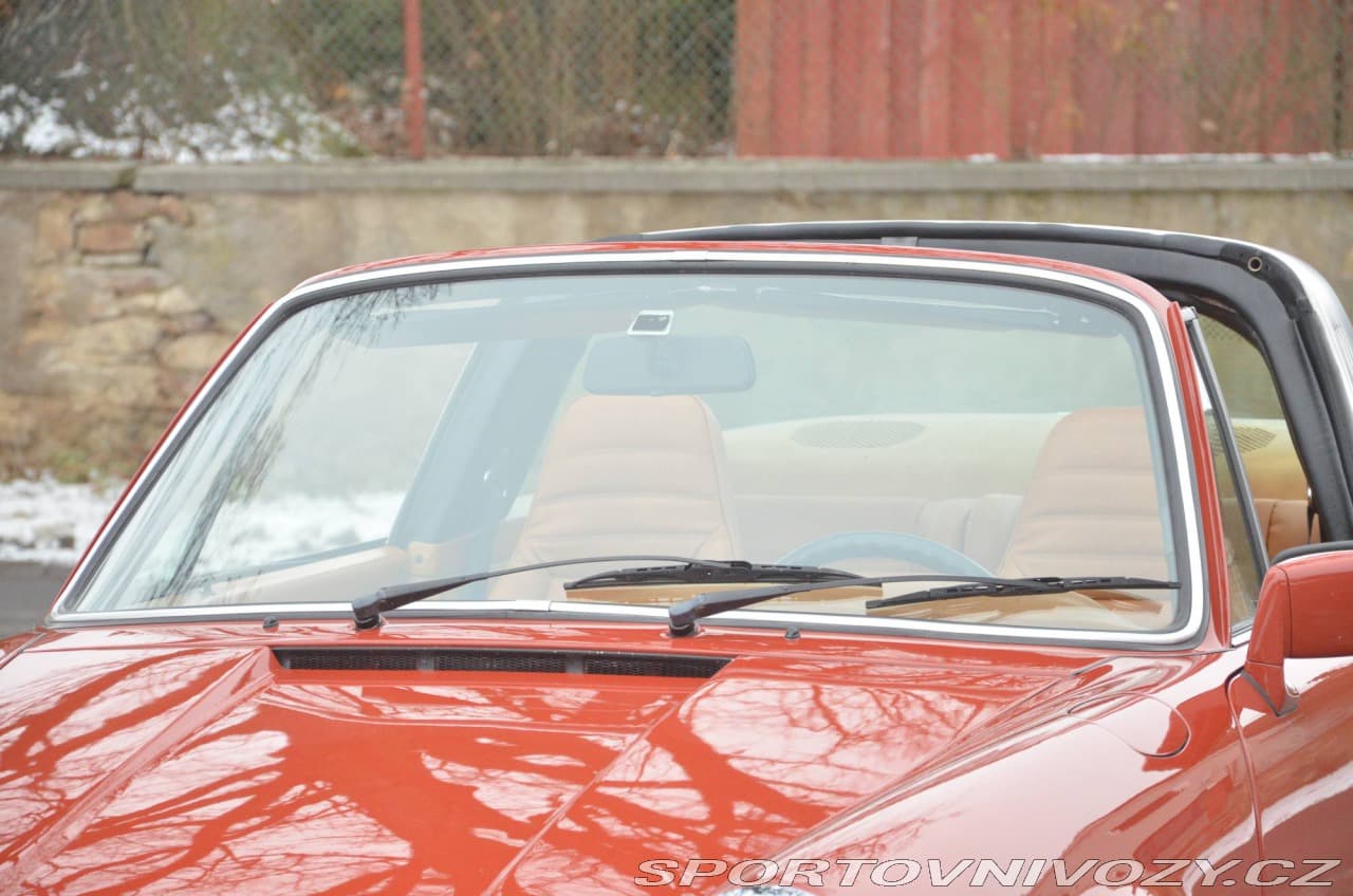 1977 Porsche 911 - 19