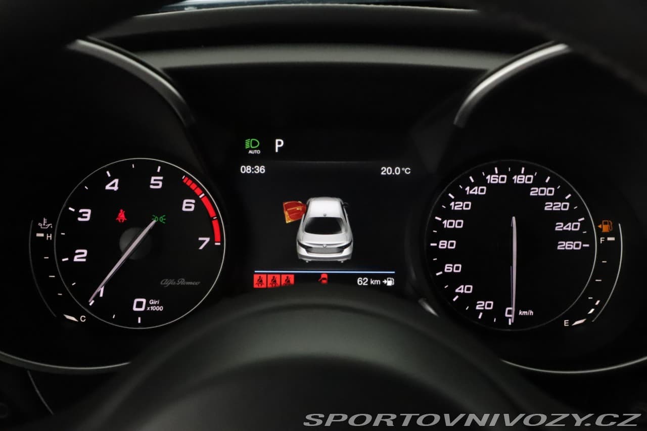 2019 Alfa Romeo Giulia - 9