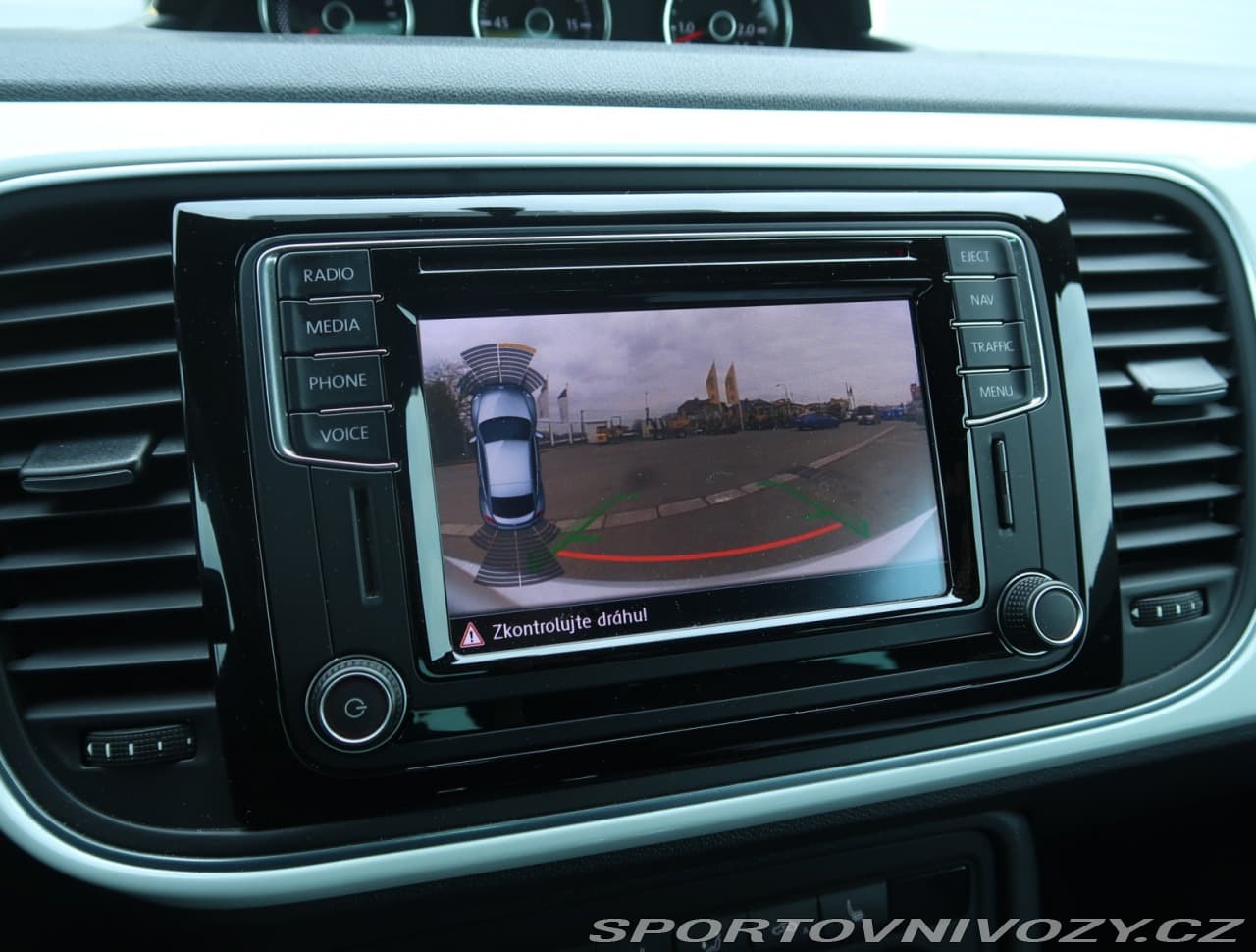 2016 Volkswagen Beetle - 19