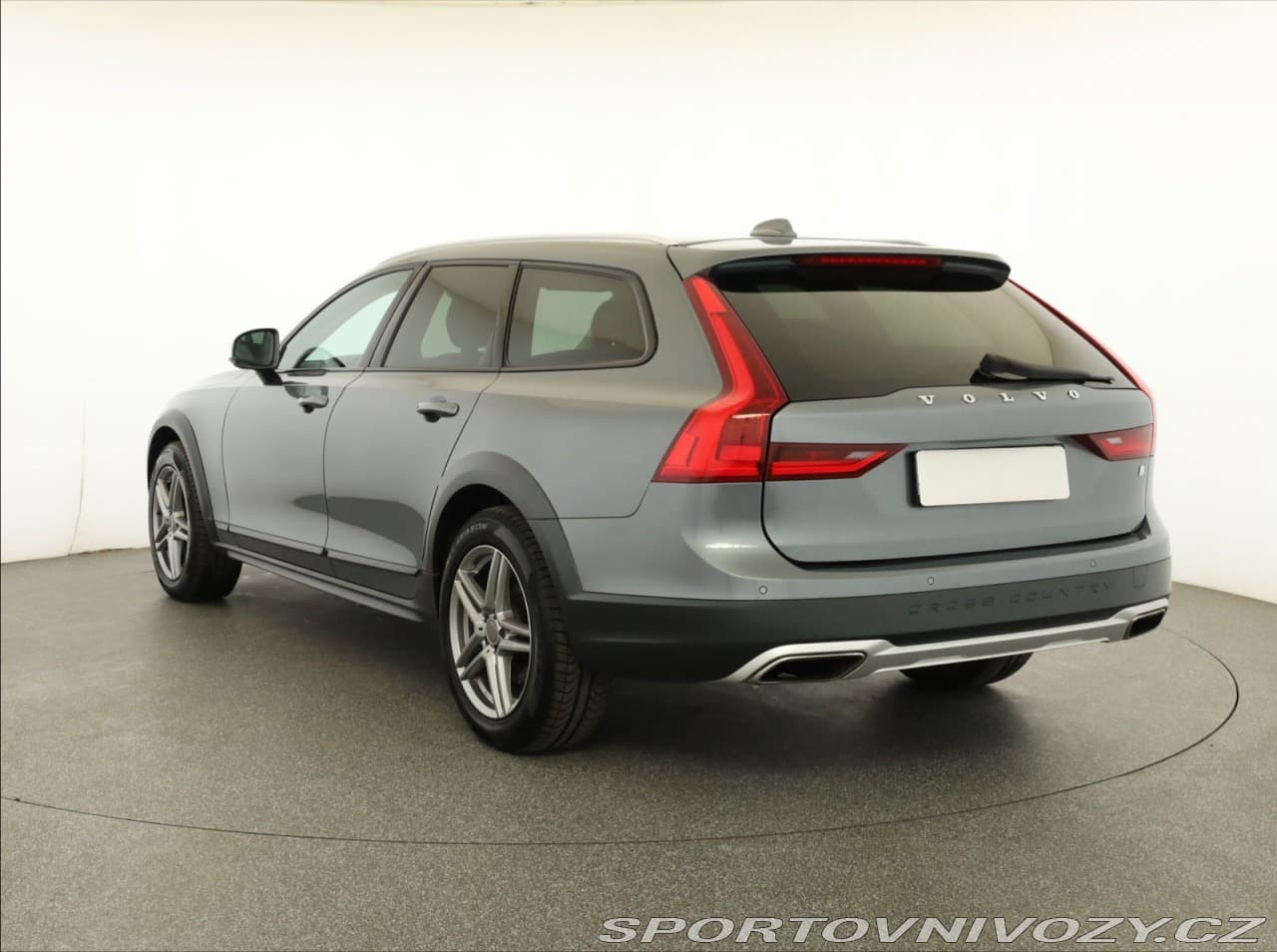 2017 Volvo V90 - 4
