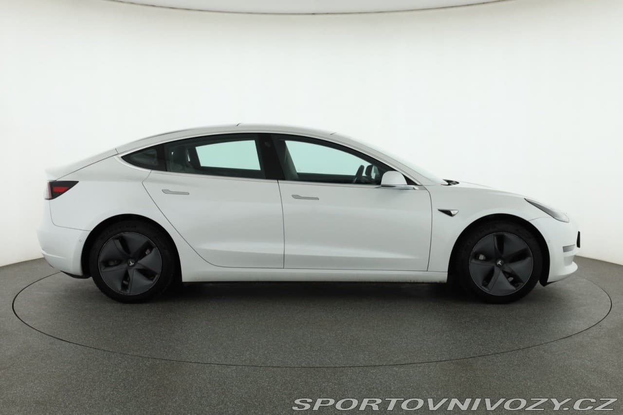 2019 Tesla Model 3 - 6