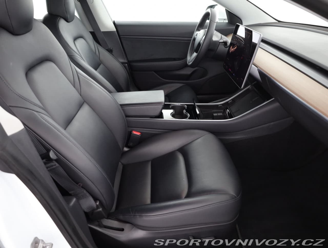 2019 Tesla Model 3 - 7