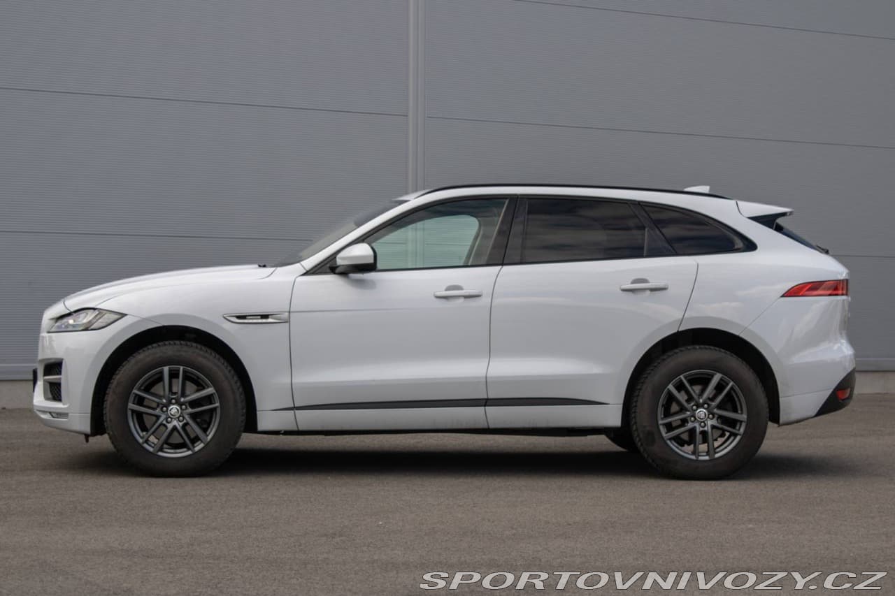 2017 Jaguar F-Pace - 10