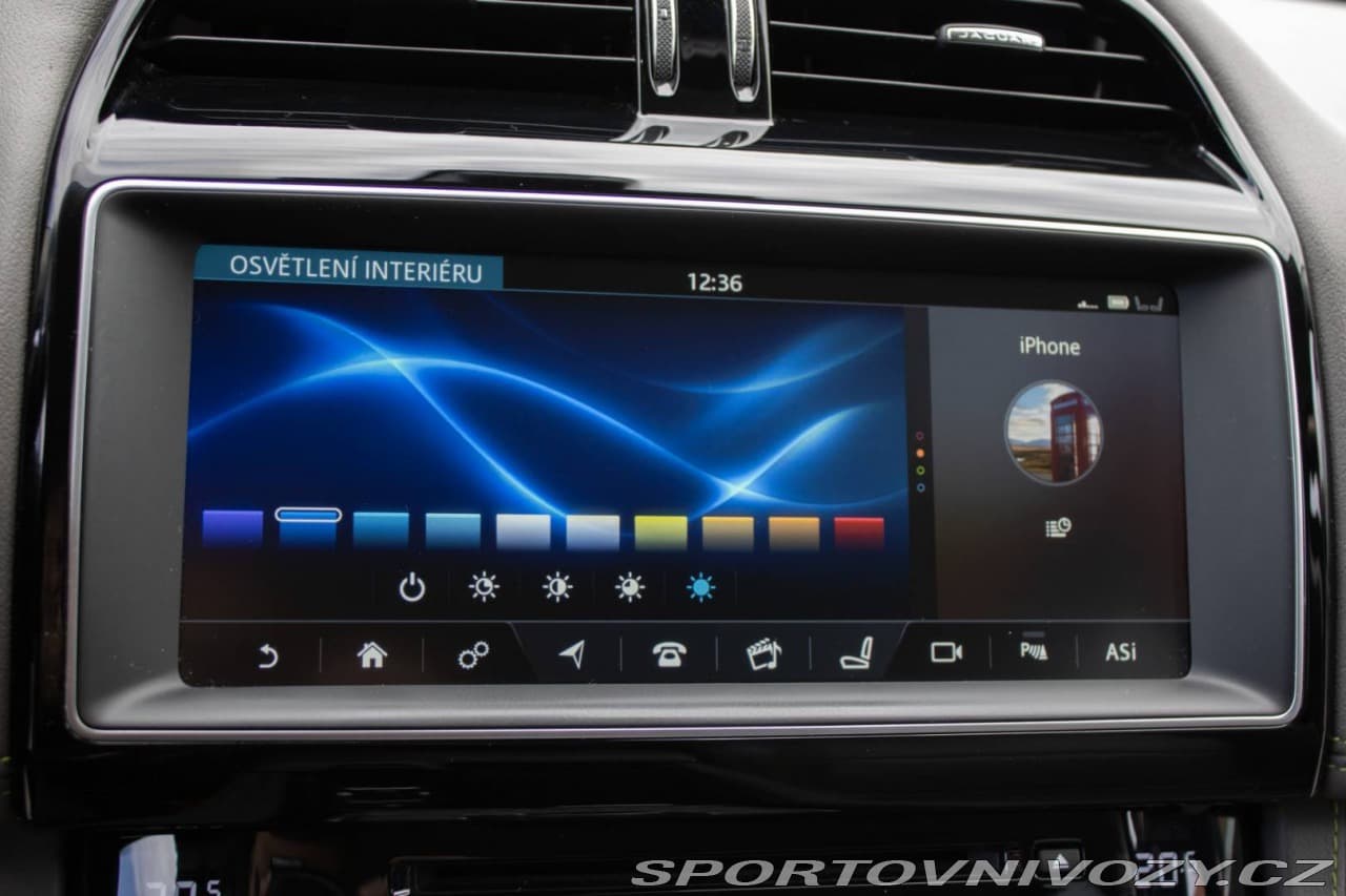 2017 Jaguar F-Pace - 19