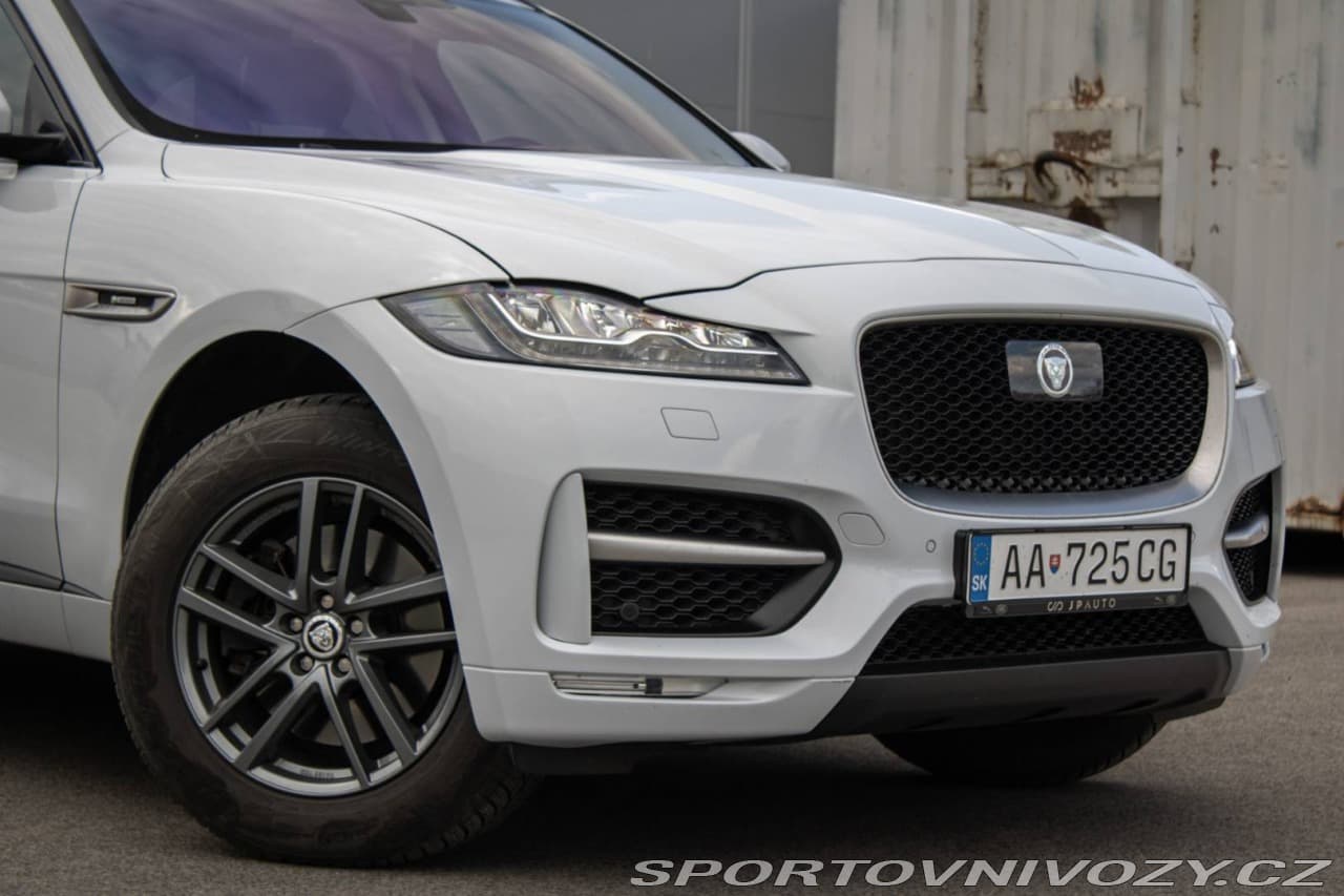 2017 Jaguar F-Pace - 4