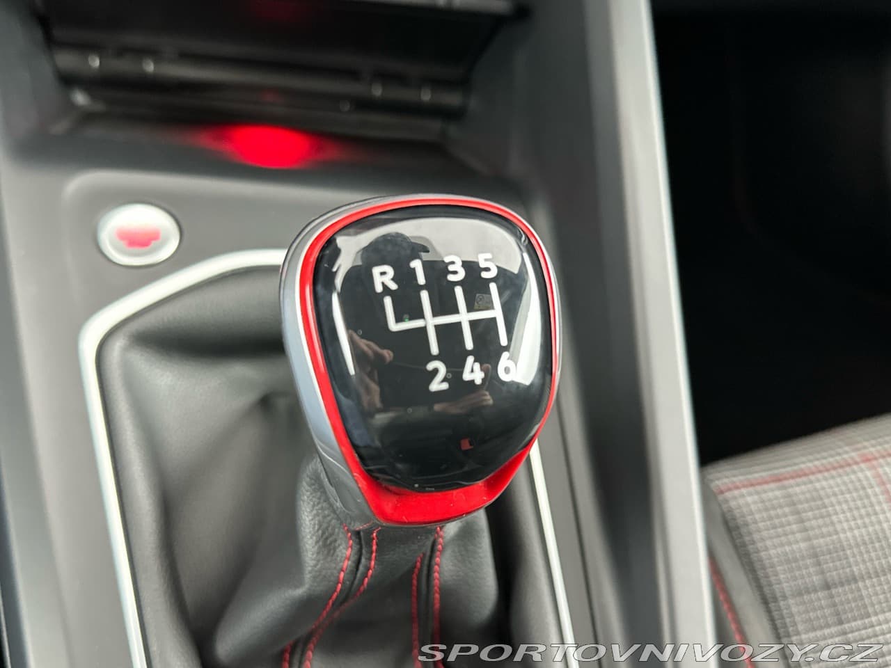 2022 Volkswagen Golf - 19