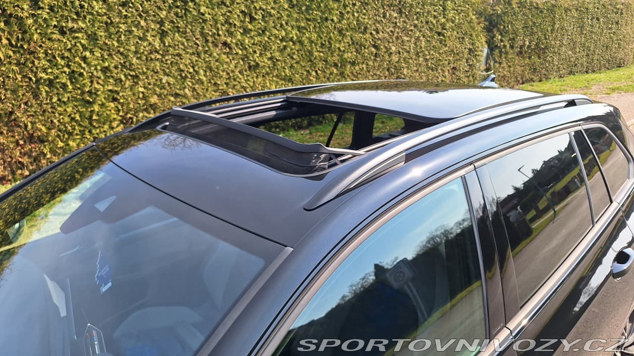 2025 Volkswagen Golf - 13