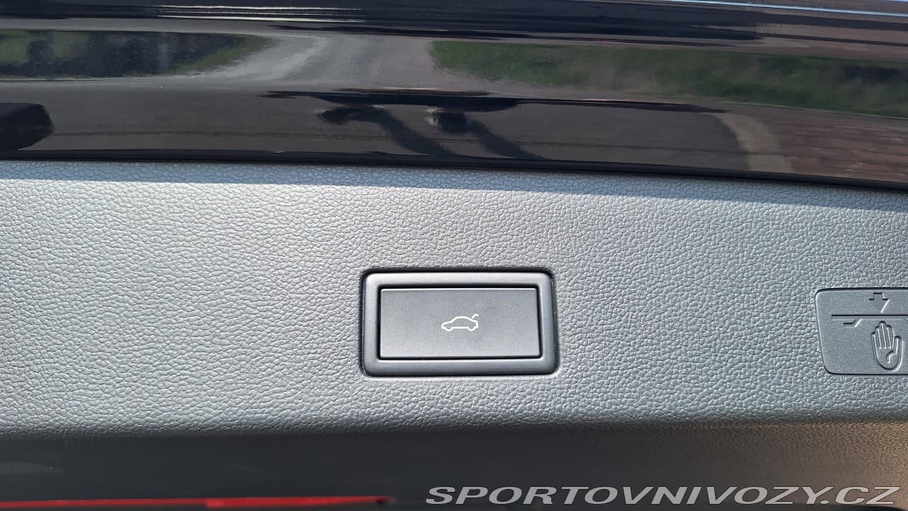 2025 Volkswagen Golf - 17