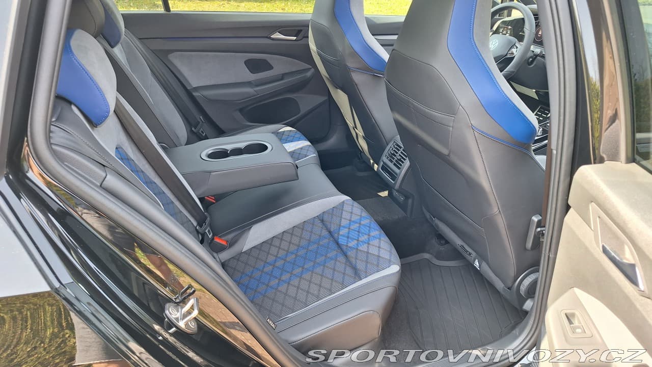 2025 Volkswagen Golf - 18