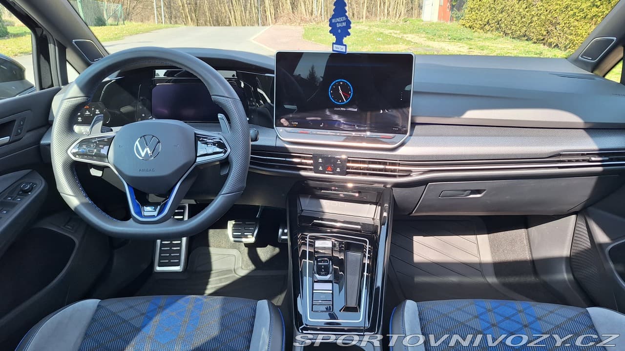 2025 Volkswagen Golf - 19