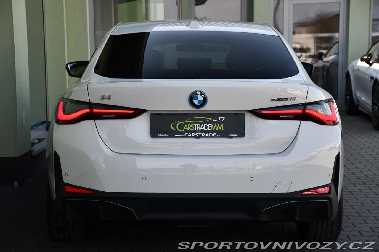 2025 BMW I4 - 10