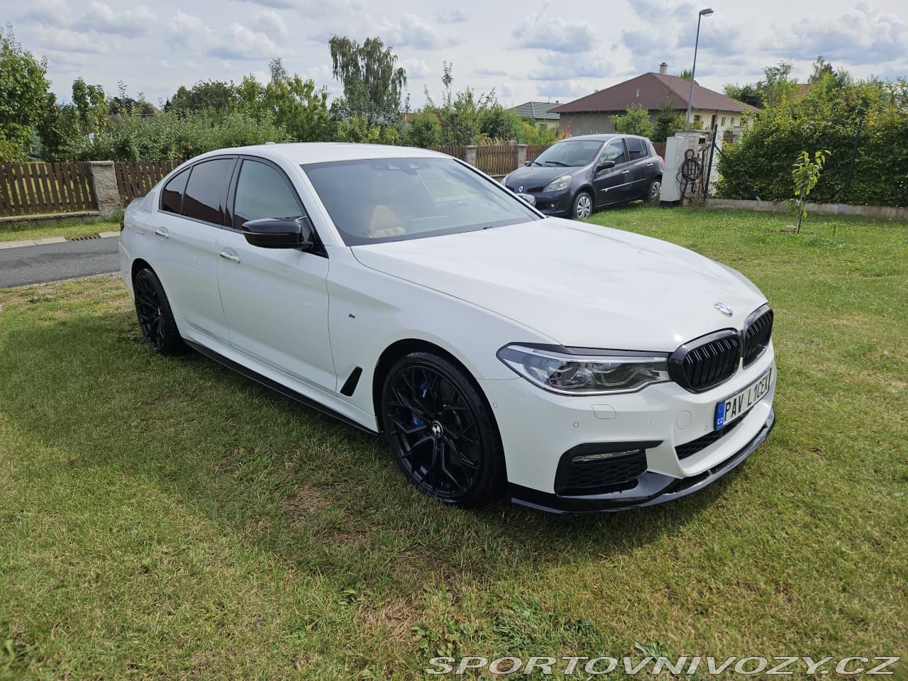 2017 BMW 5-Series - 16