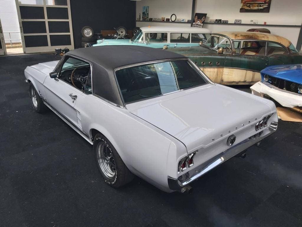 1967 Ford Mustang - 12