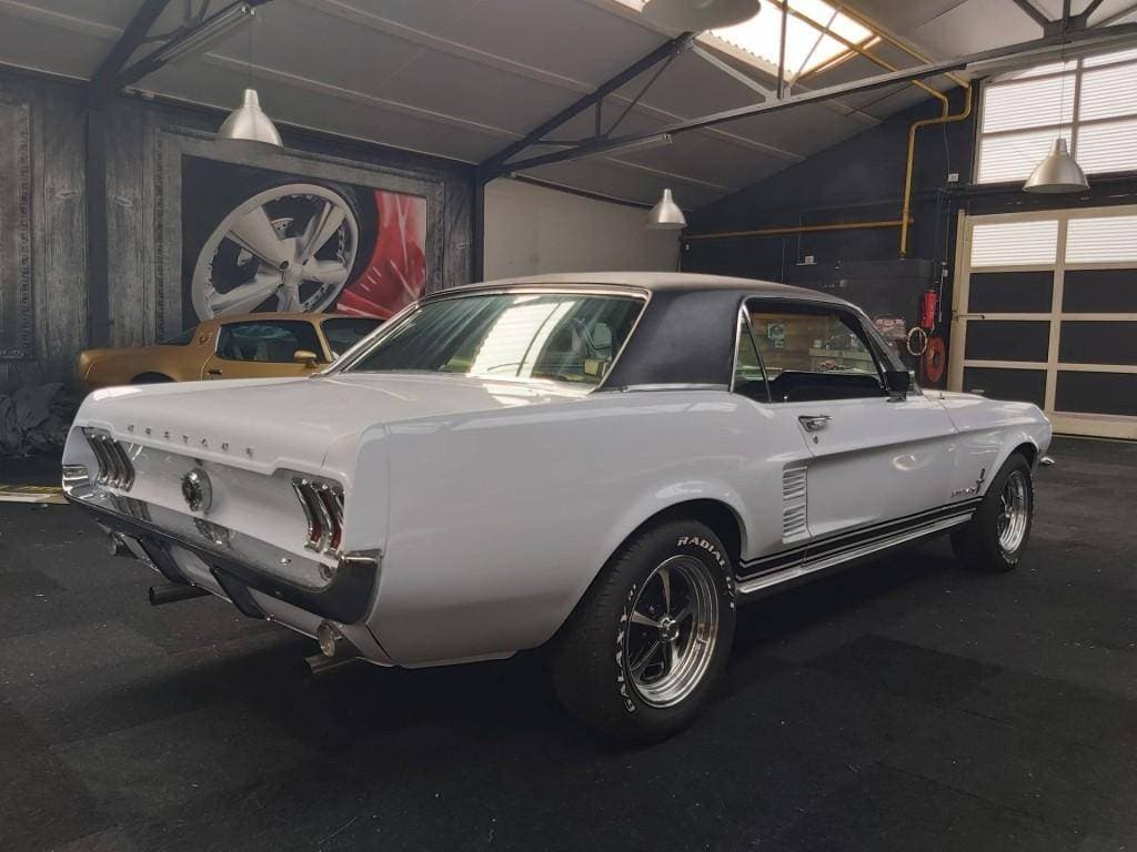 1967 Ford Mustang - 13