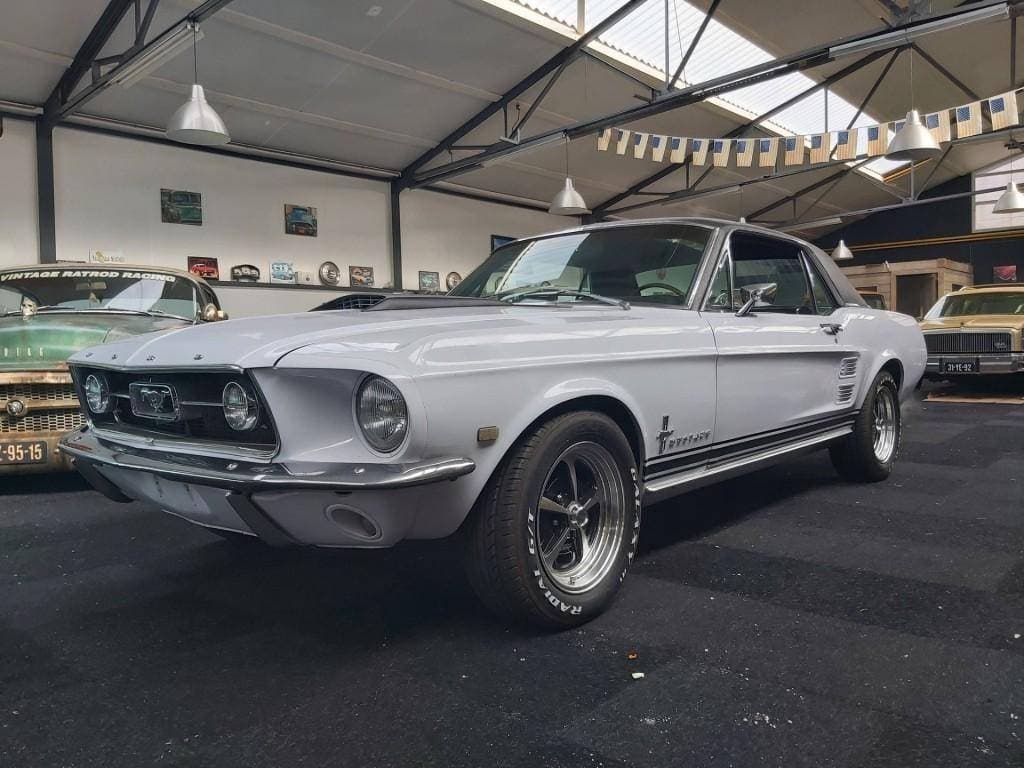 1967 Ford Mustang - 14