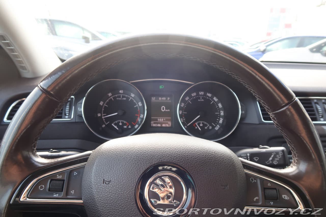 2014 Škoda Superb - 20