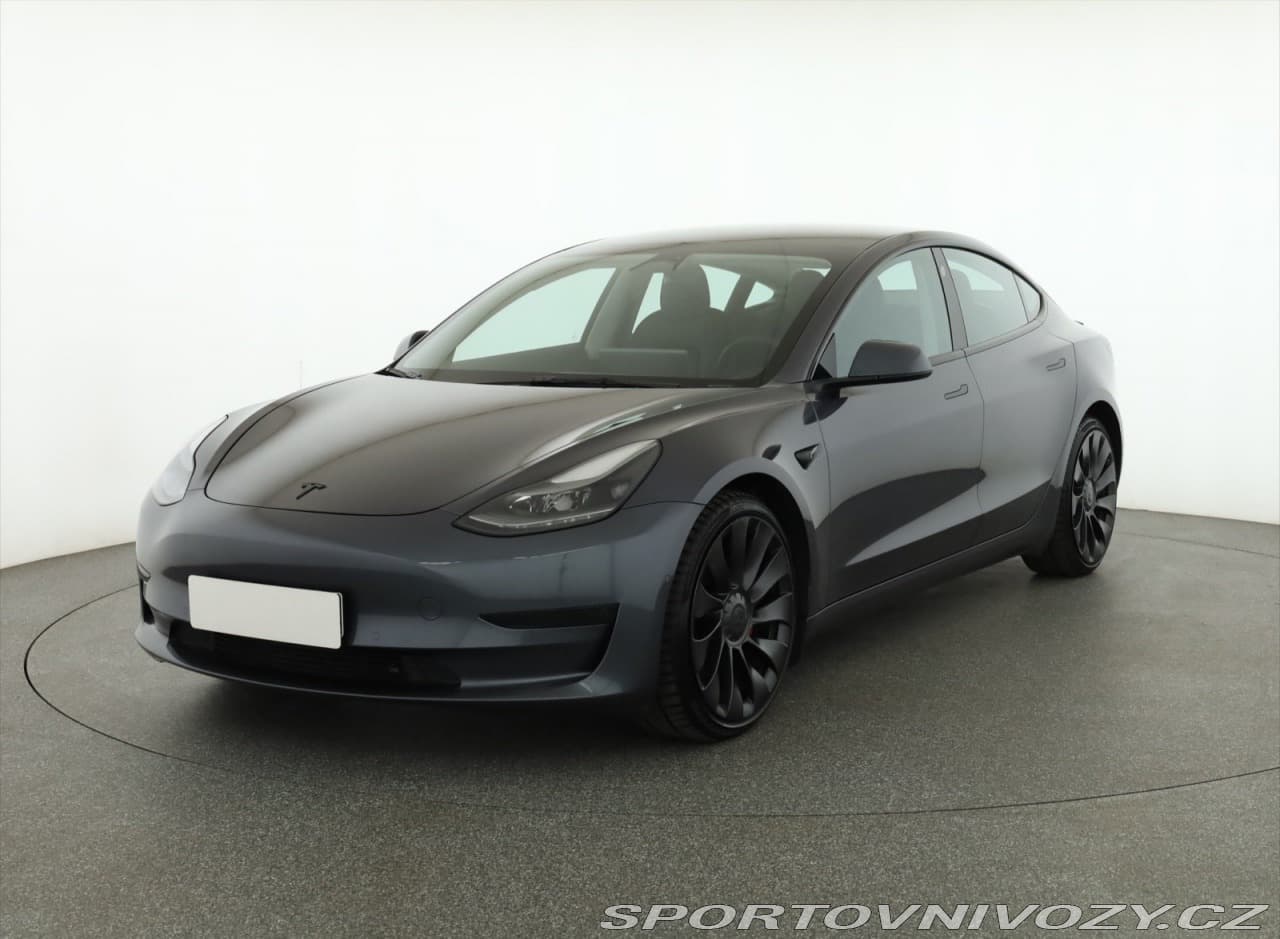 2021 Tesla Model 3 - 2