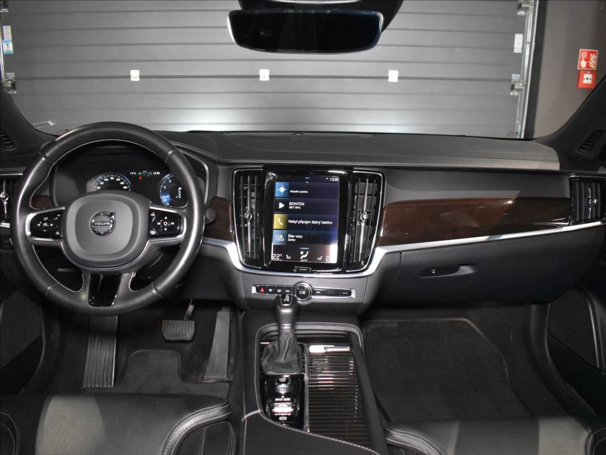 2020 Volvo S90 - 13