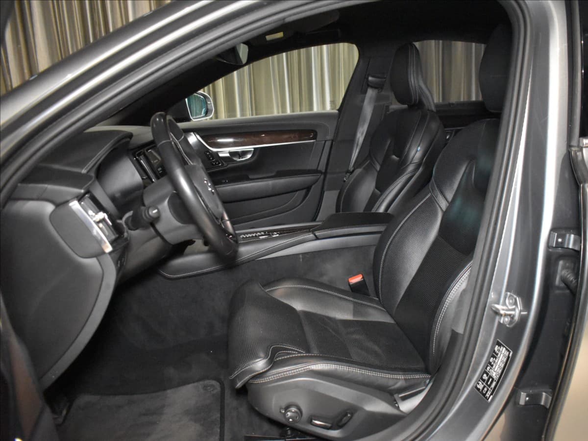2020 Volvo S90 - 7
