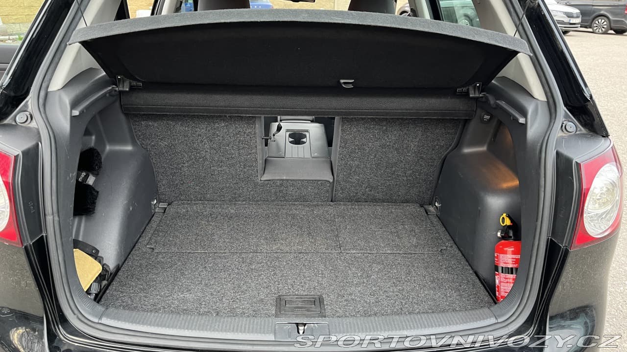 2006 Volkswagen Golf - 15