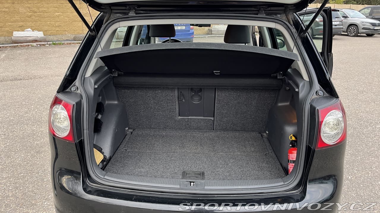 2006 Volkswagen Golf - 16