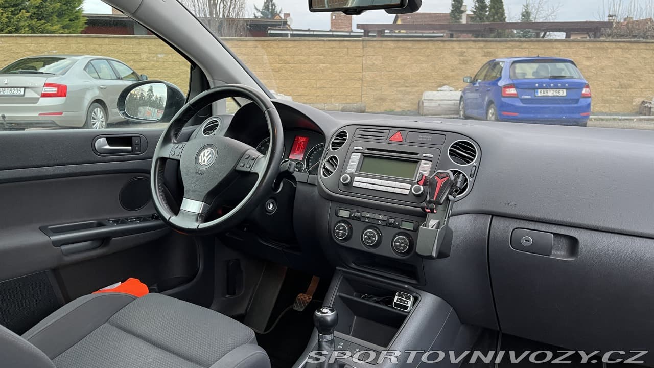 2006 Volkswagen Golf - 18