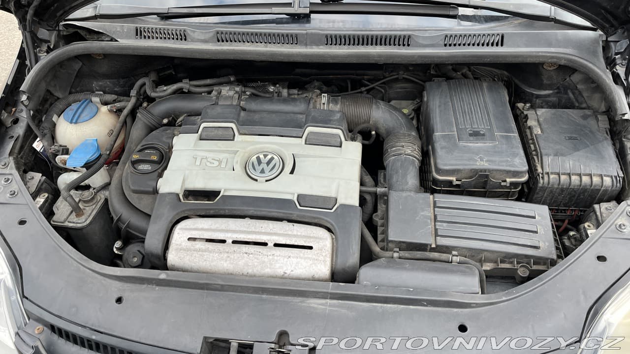 2006 Volkswagen Golf - 9