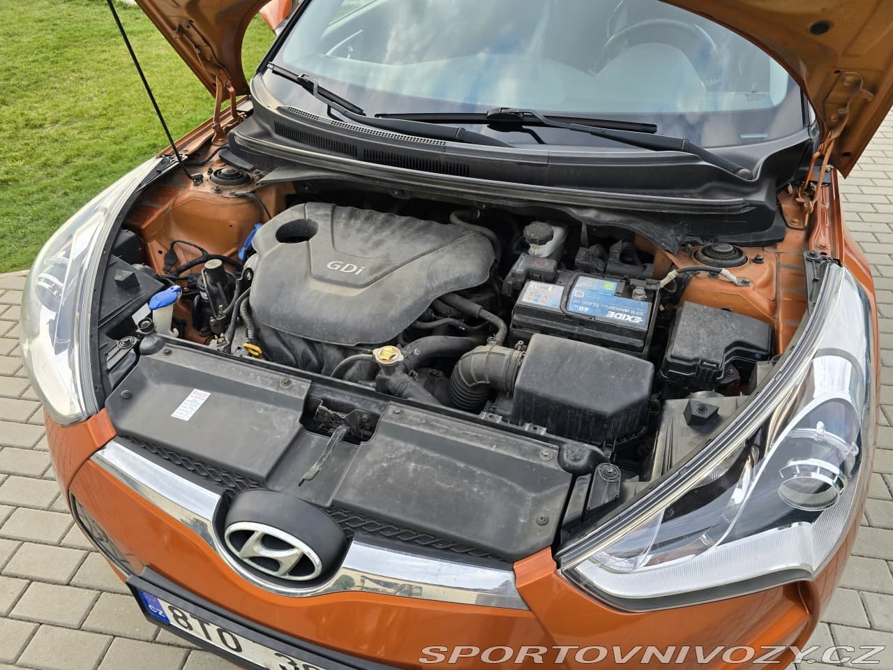 2011 Hyundai Veloster - 18