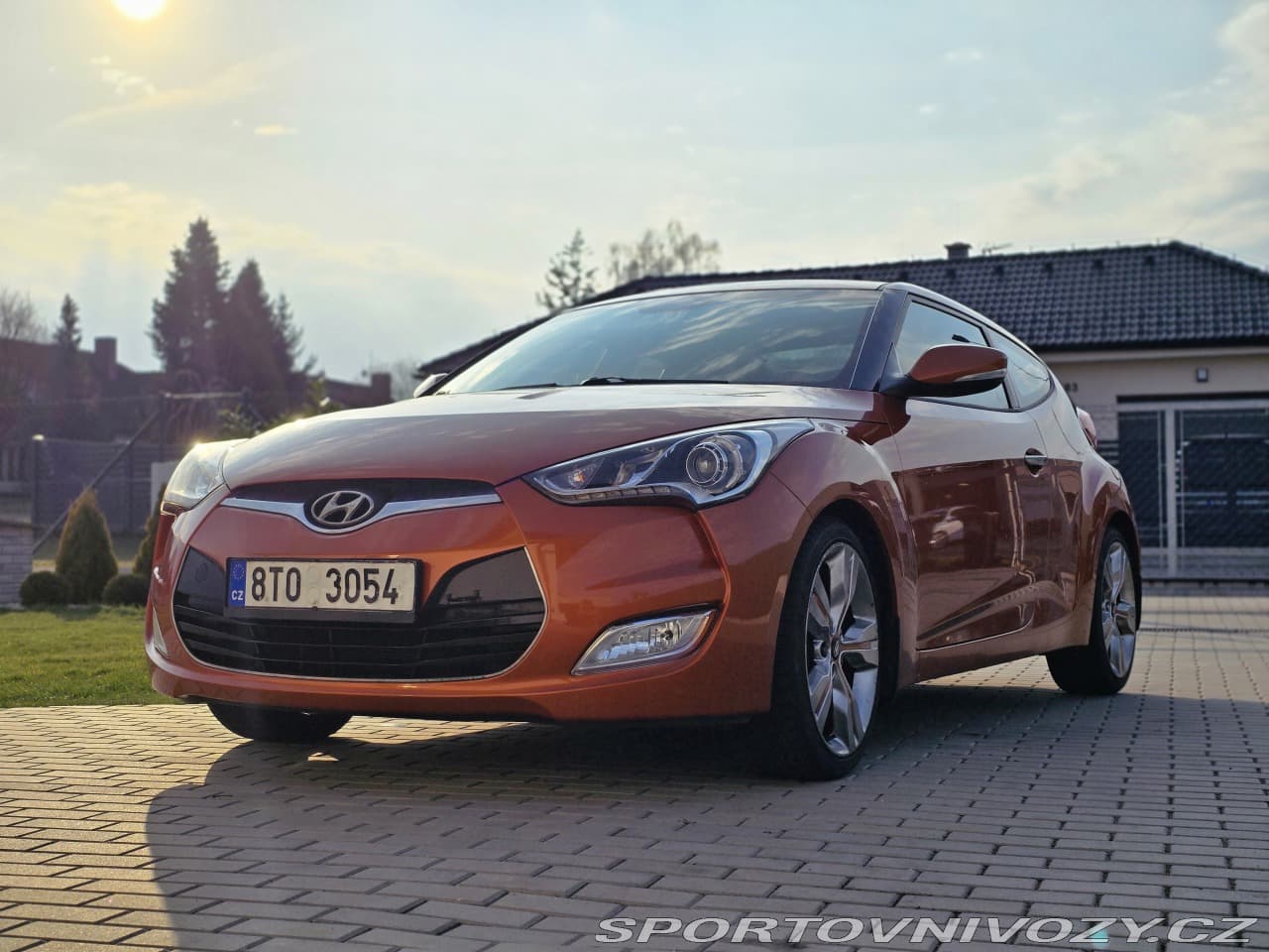 2011 Hyundai Veloster - 8