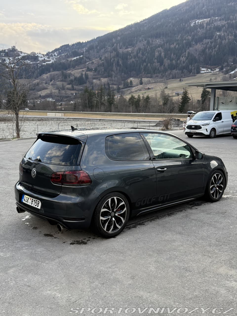 2011 Volkswagen Golf - 5
