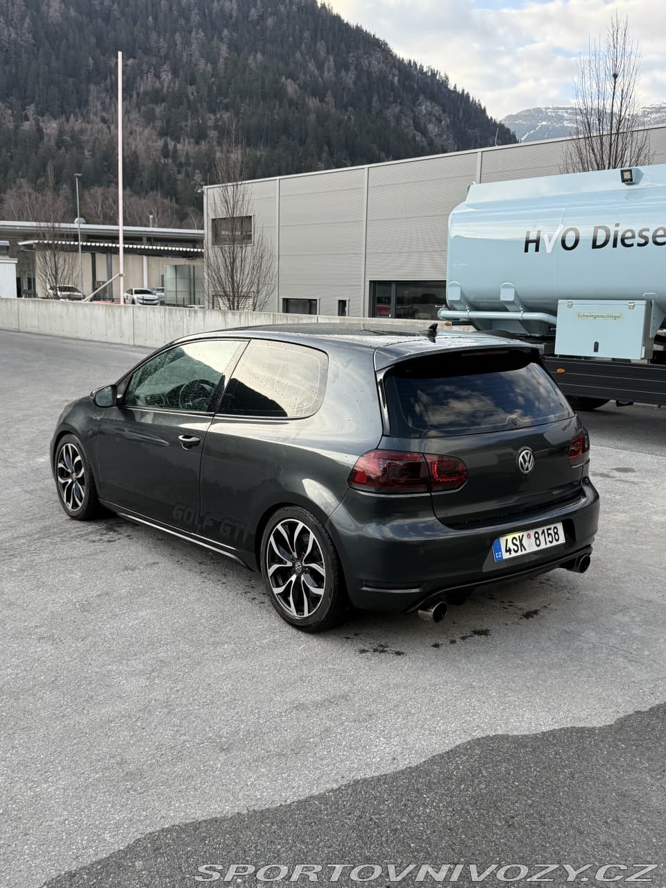 2011 Volkswagen Golf - 7