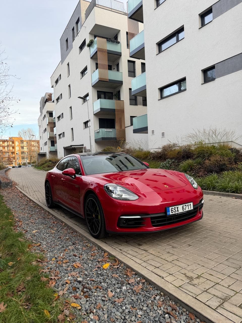 2020 Porsche Panamera - 7