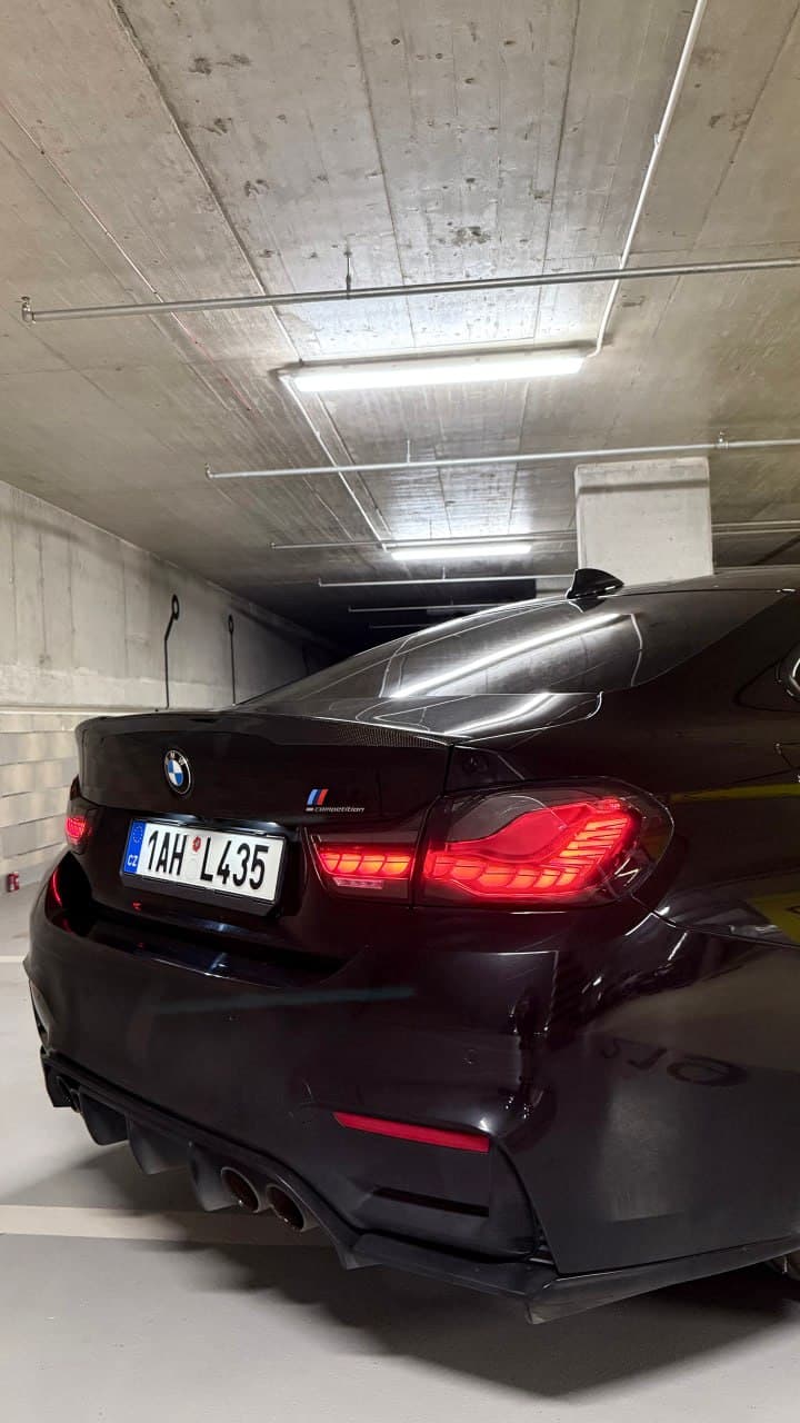 2020 BMW M4 - 6