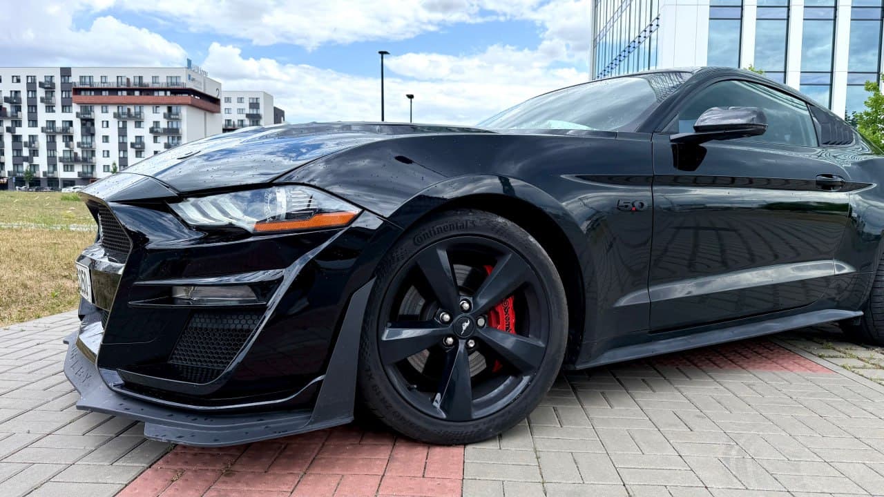 2018 Ford Mustang - 3