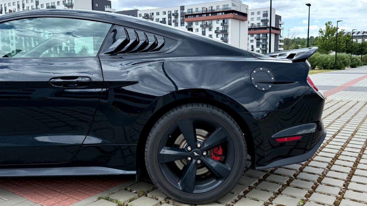 2018 Ford Mustang - 4