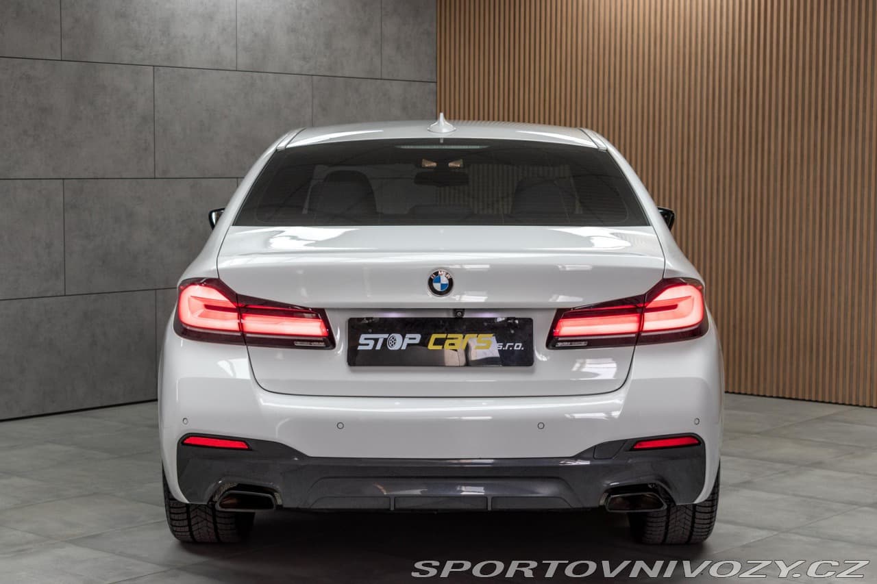 2021 BMW 5-Series - 5