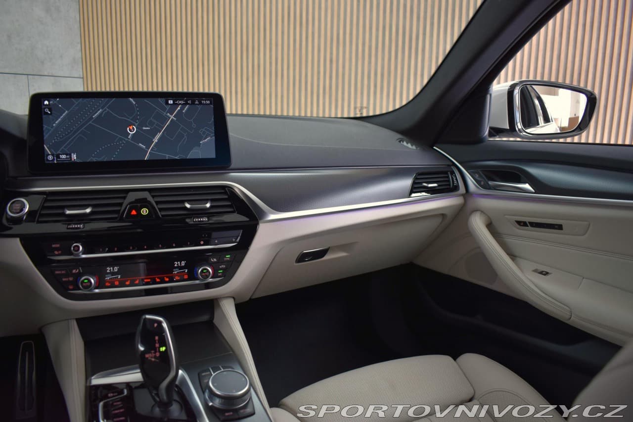 2021 BMW 5-Series - 9