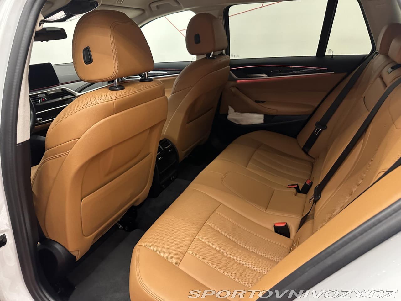 2021 BMW 5-Series - 12