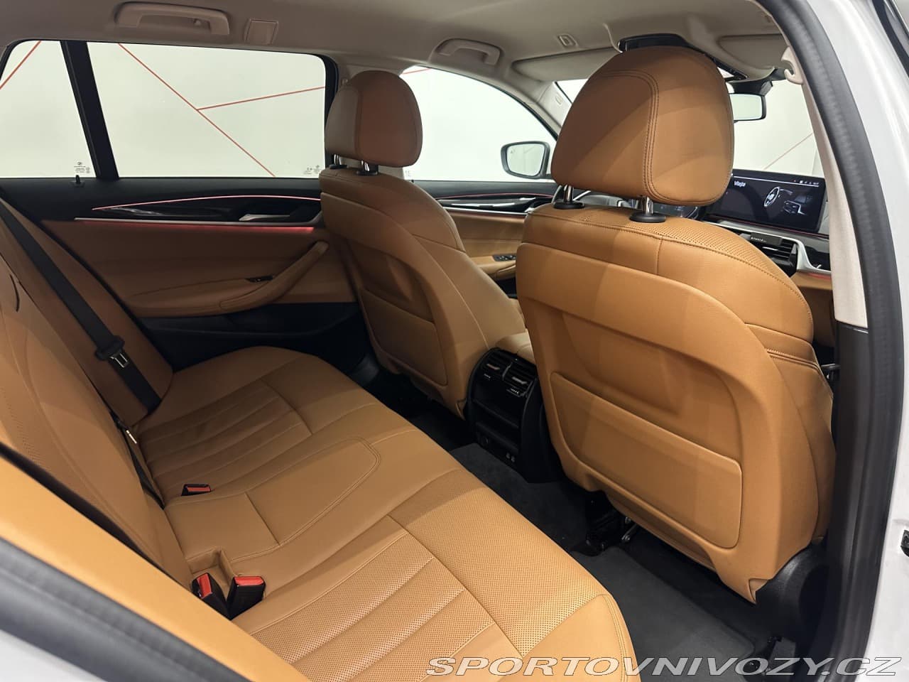 2021 BMW 5-Series - 14