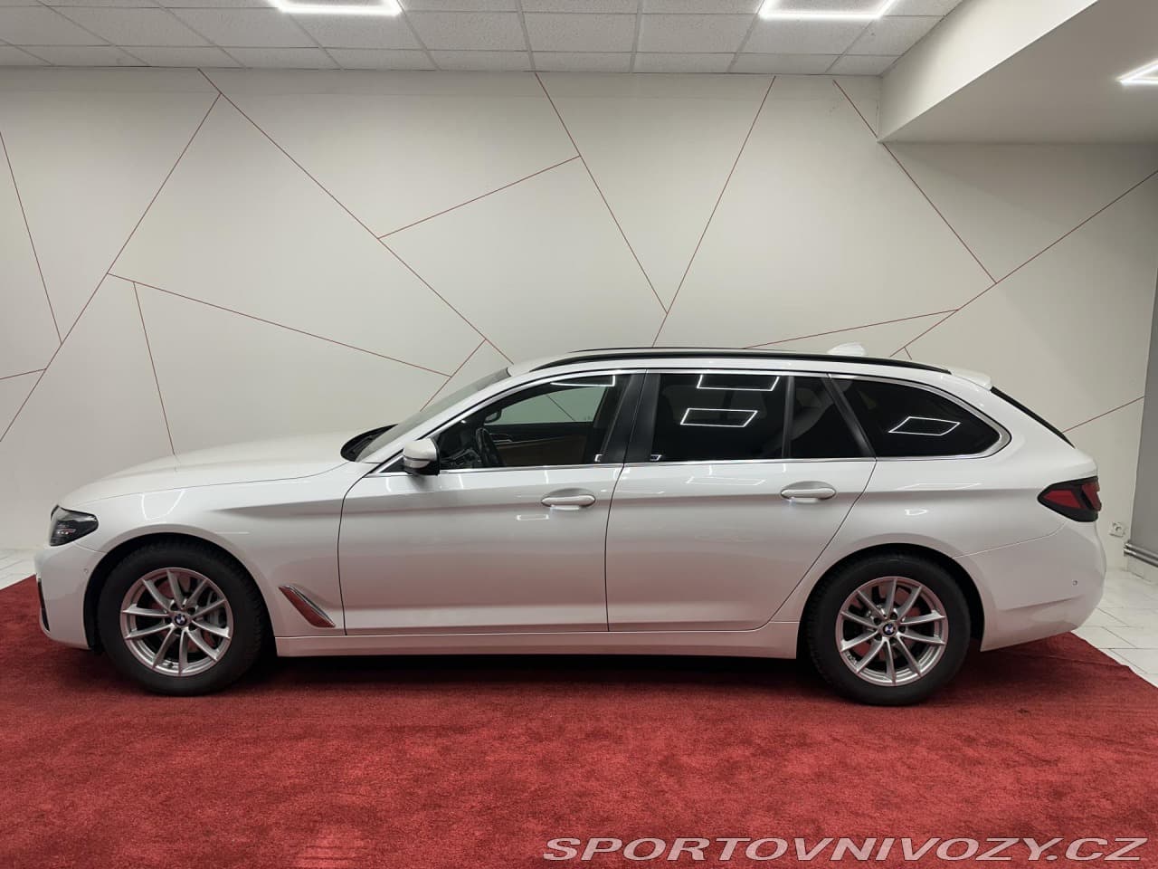 2021 BMW 5-Series - 2
