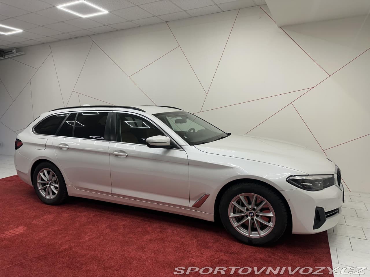 2021 BMW 5-Series - 6