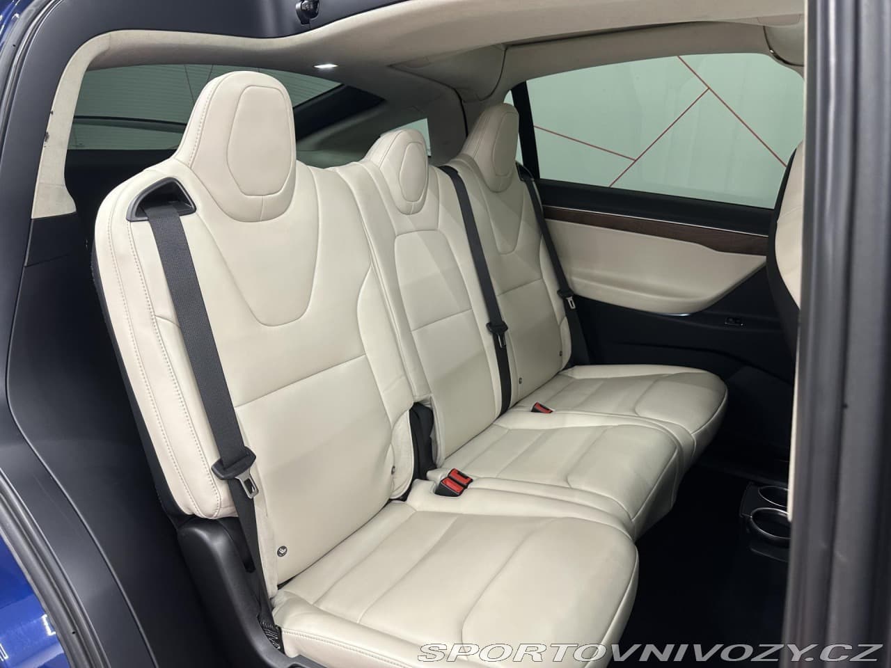 2018 Tesla Model X - 13