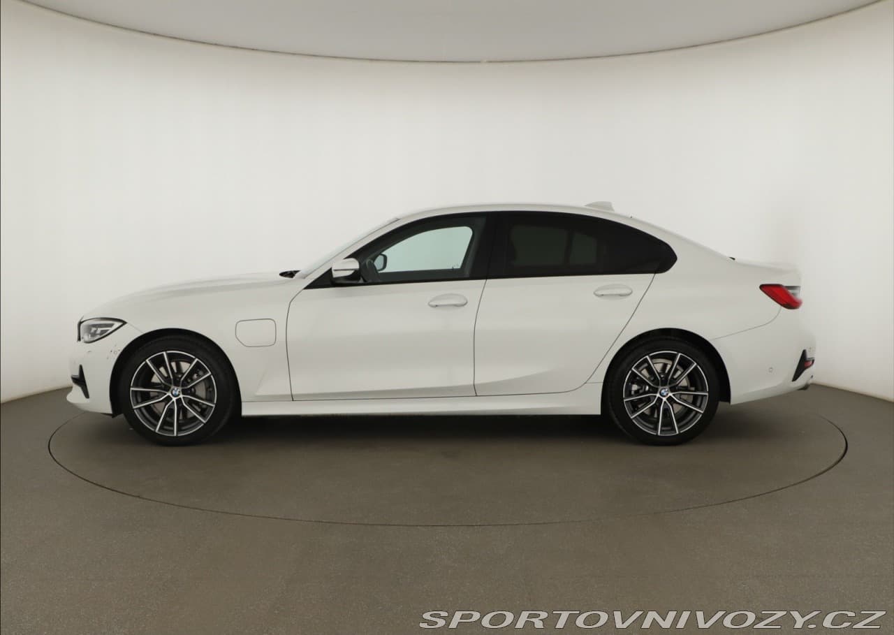 2019 BMW 3-SERIES - 3