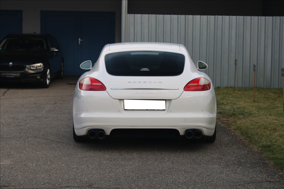 2010 Porsche Panamera - 6