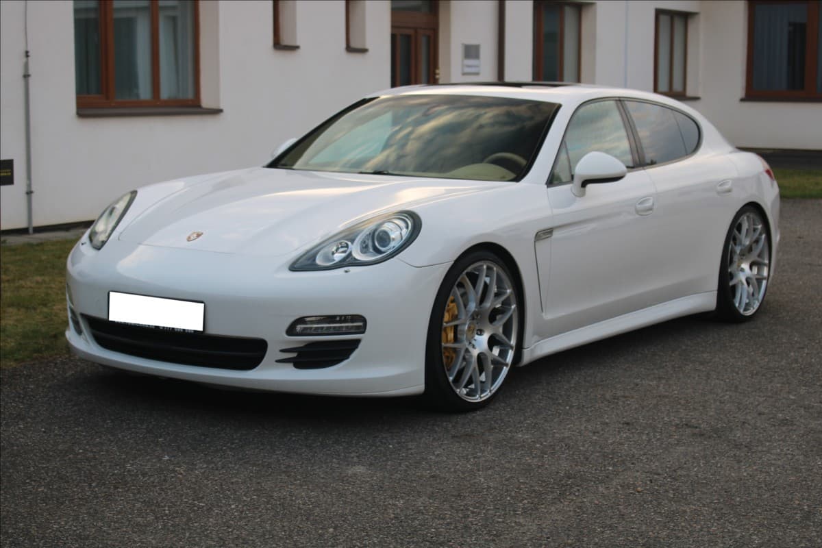 2010 Porsche Panamera - 8